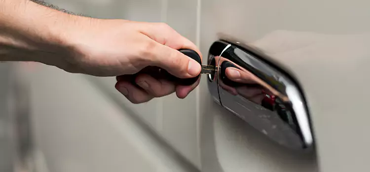 Why Choose Our Auto Locksmith Team in Greenwood, IN?